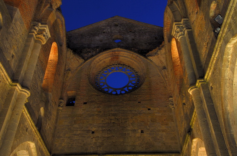 San Galgano......con un altra Luce.....